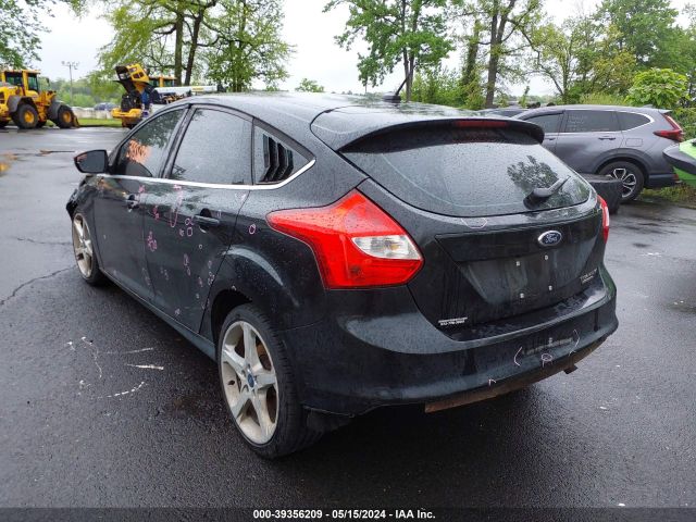 Photo 2 VIN: 1FAHP3N21CL473635 - FORD FOCUS 