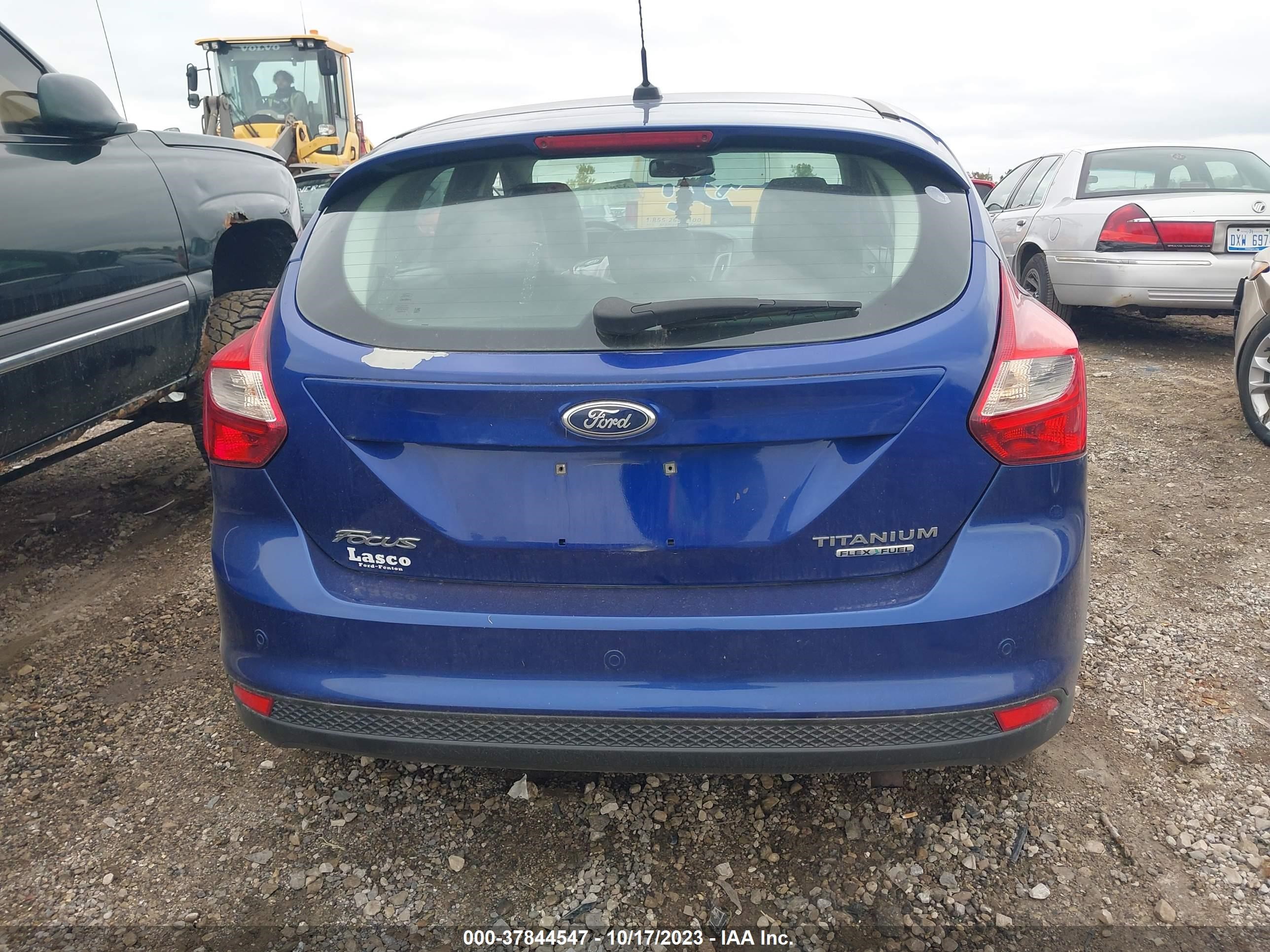 Photo 15 VIN: 1FAHP3N21CL479922 - FORD FOCUS 