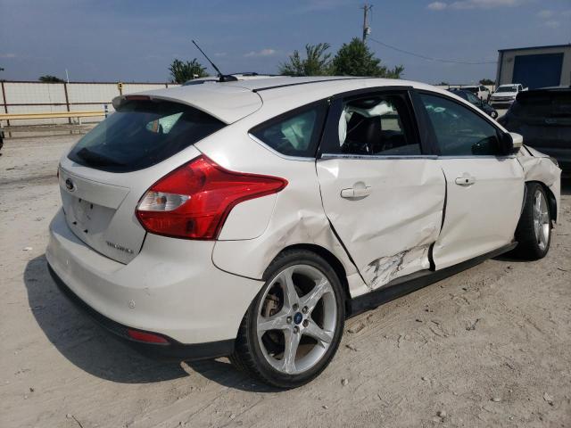 Photo 2 VIN: 1FAHP3N22CL272827 - FORD FOCUS 