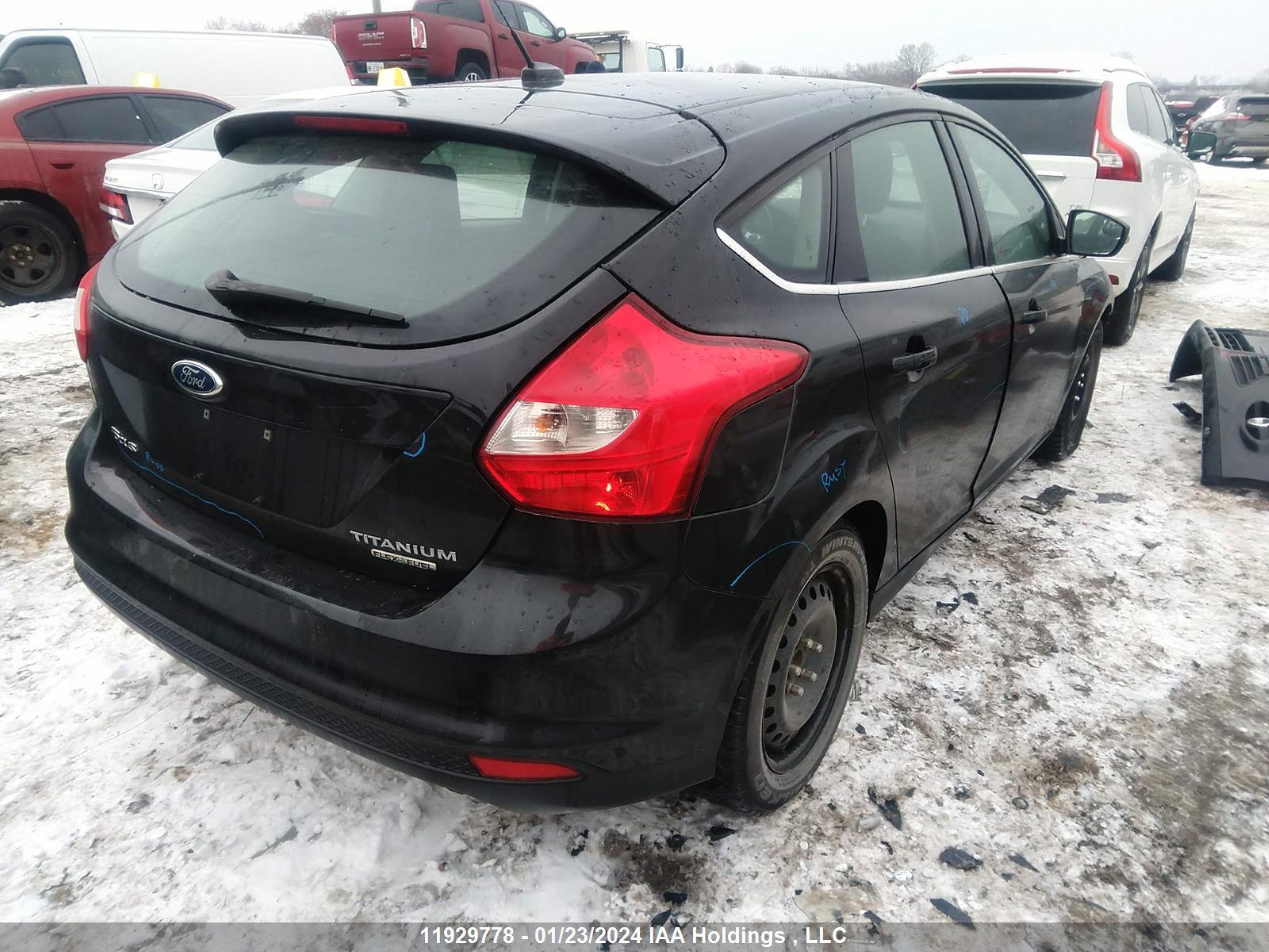 Photo 3 VIN: 1FAHP3N23CL383452 - FORD FOCUS 