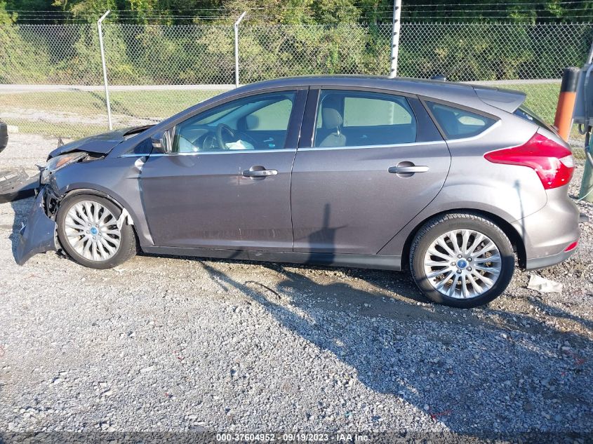 Photo 13 VIN: 1FAHP3N24CL225413 - FORD FOCUS 