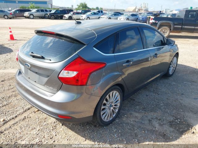 Photo 3 VIN: 1FAHP3N24CL318335 - FORD FOCUS 