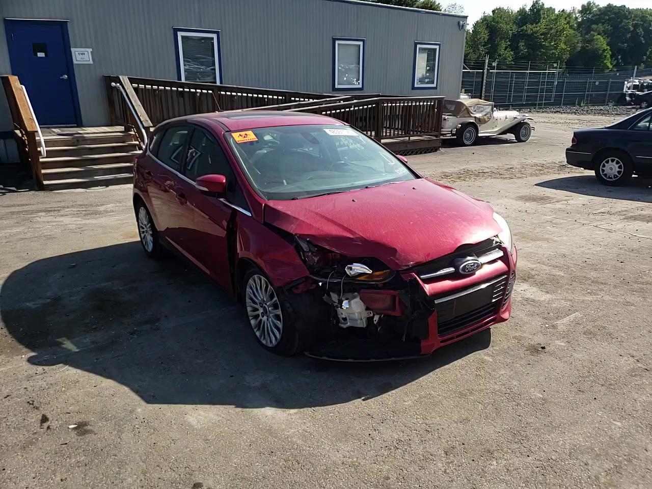 Photo 10 VIN: 1FAHP3N25CL100212 - FORD FOCUS 