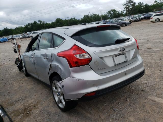 Photo 2 VIN: 1FAHP3N25CL235447 - FORD FOCUS TITA 