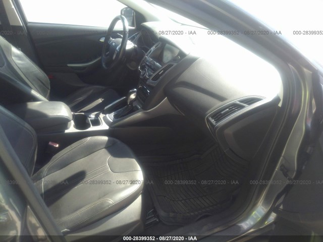 Photo 4 VIN: 1FAHP3N25CL413714 - FORD FOCUS 