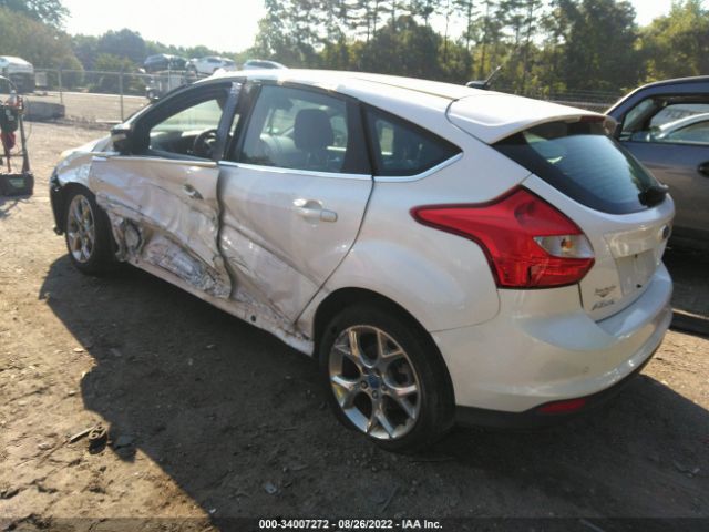 Photo 2 VIN: 1FAHP3N27CL187238 - FORD FOCUS 