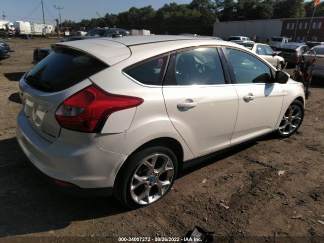 Photo 3 VIN: 1FAHP3N27CL187238 - FORD FOCUS 