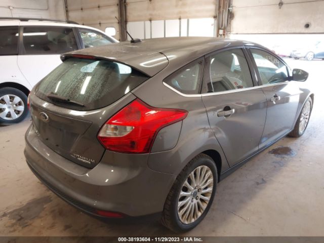 Photo 3 VIN: 1FAHP3N27CL410121 - FORD FOCUS 