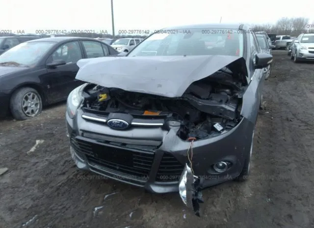 Photo 5 VIN: 1FAHP3N28CL174093 - FORD FOCUS 