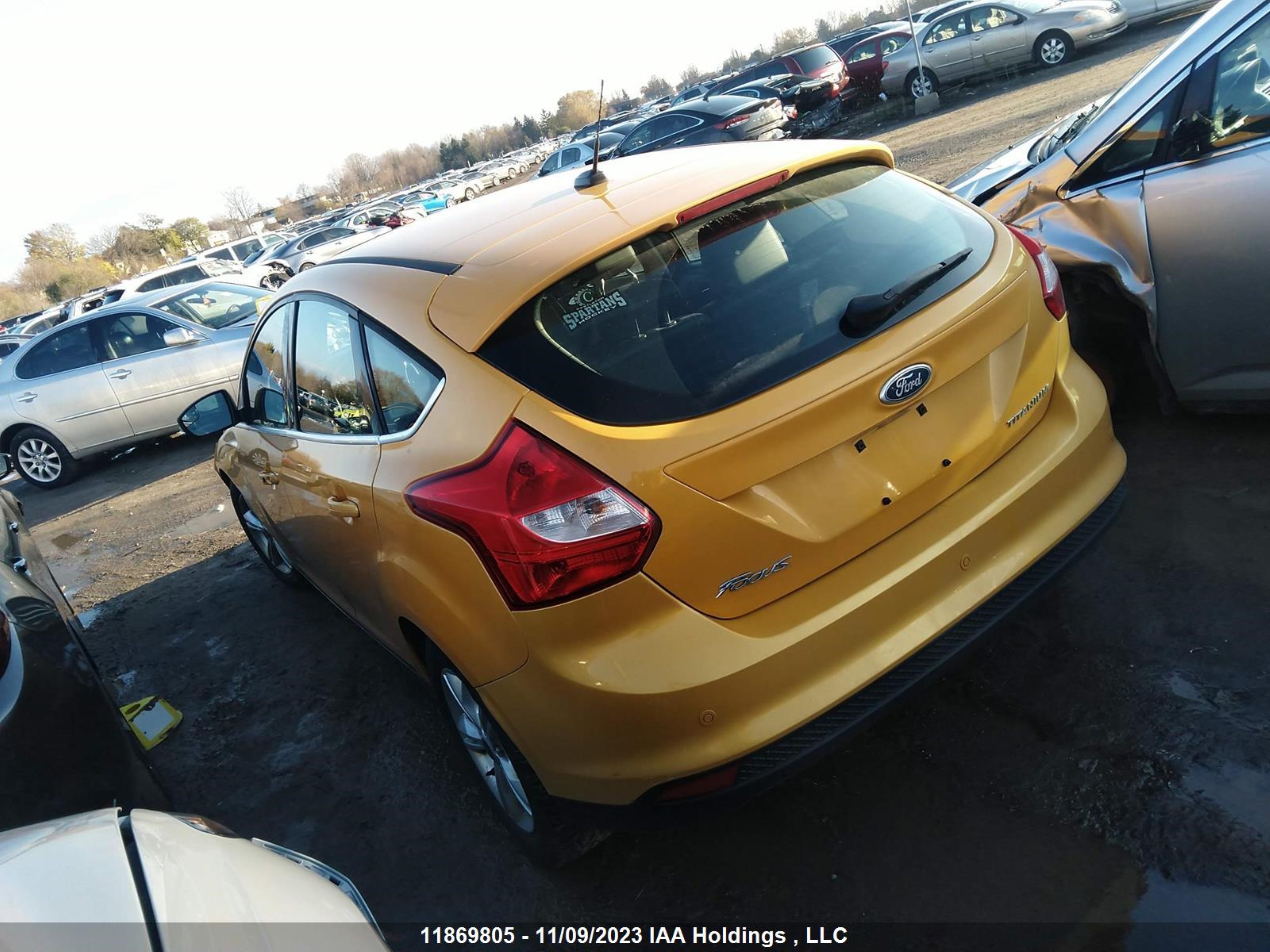 Photo 2 VIN: 1FAHP3N28CL180847 - FORD FOCUS 