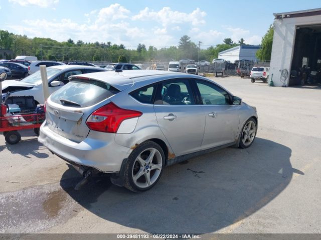 Photo 3 VIN: 1FAHP3N28CL218996 - FORD FOCUS 