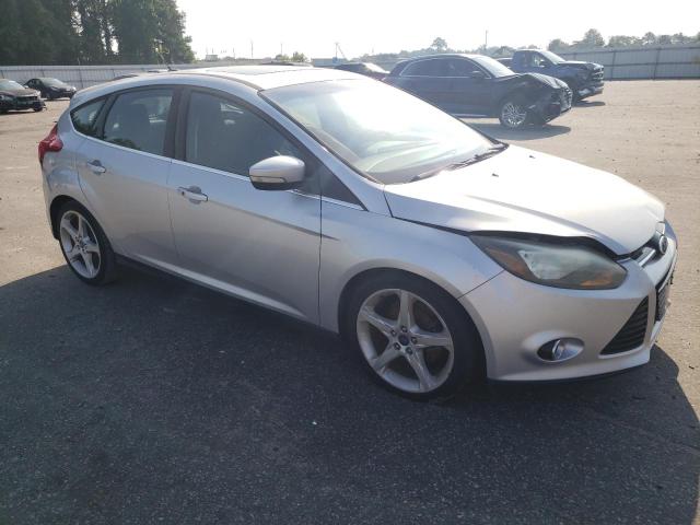 Photo 3 VIN: 1FAHP3N28CL419958 - FORD FOCUS 