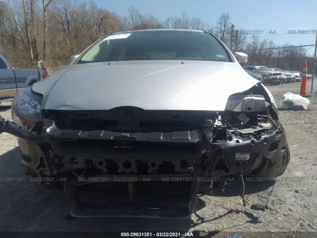 Photo 5 VIN: 1FAHP3N29CL282562 - FORD FOCUS 