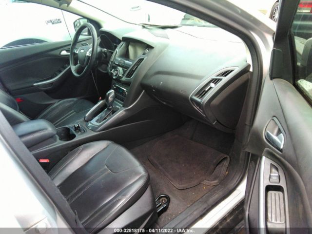 Photo 4 VIN: 1FAHP3N29CL362797 - FORD FOCUS 