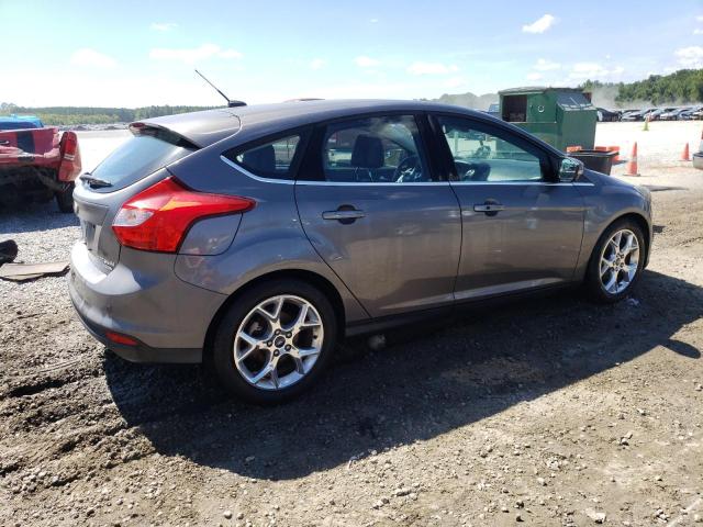 Photo 2 VIN: 1FAHP3N2XCL385067 - FORD FOCUS 