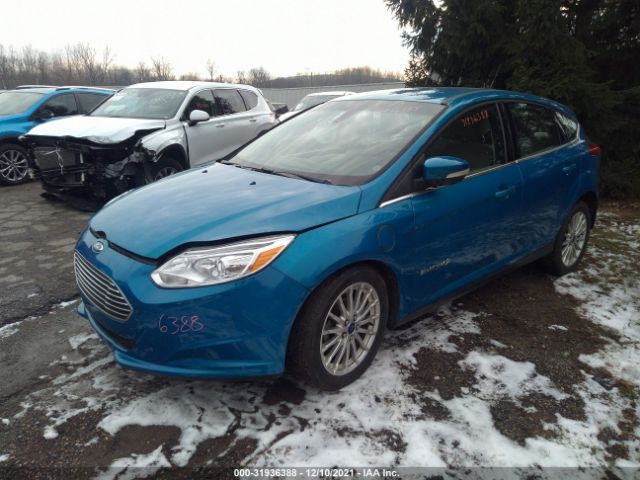 Photo 1 VIN: 1FAHP3R49CL333831 - FORD FOCUS 