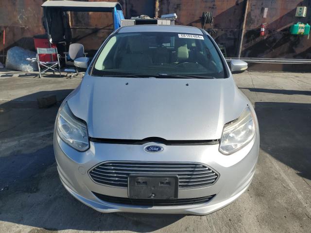 Photo 4 VIN: 1FAHP3R4XCL411579 - FORD FOCUS BEV 