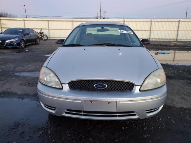 Photo 4 VIN: 1FAHP53215A260388 - FORD TAURUS SE 