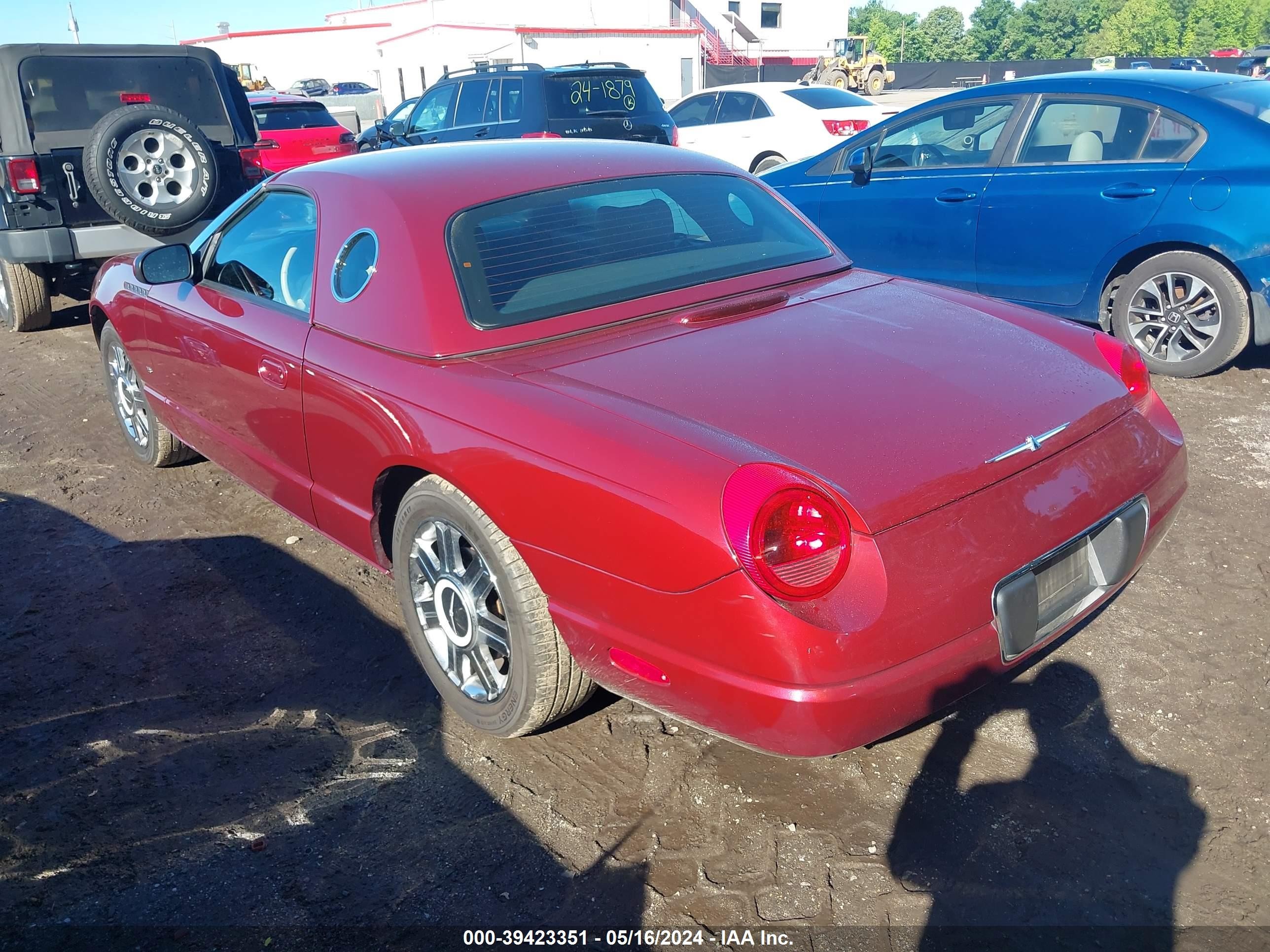 Photo 2 VIN: 1FAHP60A04Y103376 - FORD THUNDERBIRD 