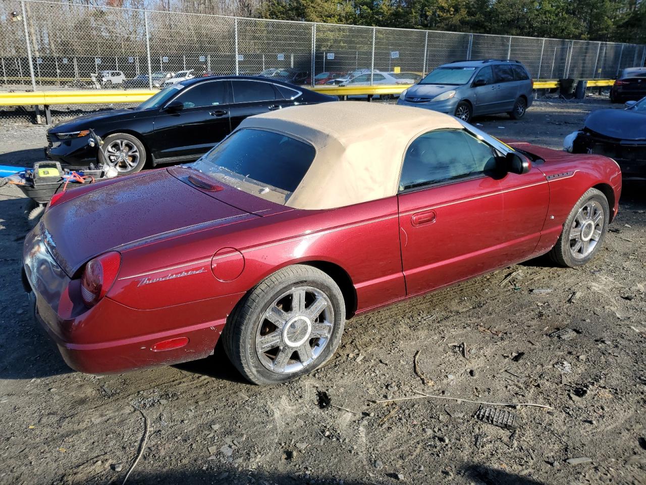 Photo 2 VIN: 1FAHP60A14Y100437 - FORD THUNDERBIRD 