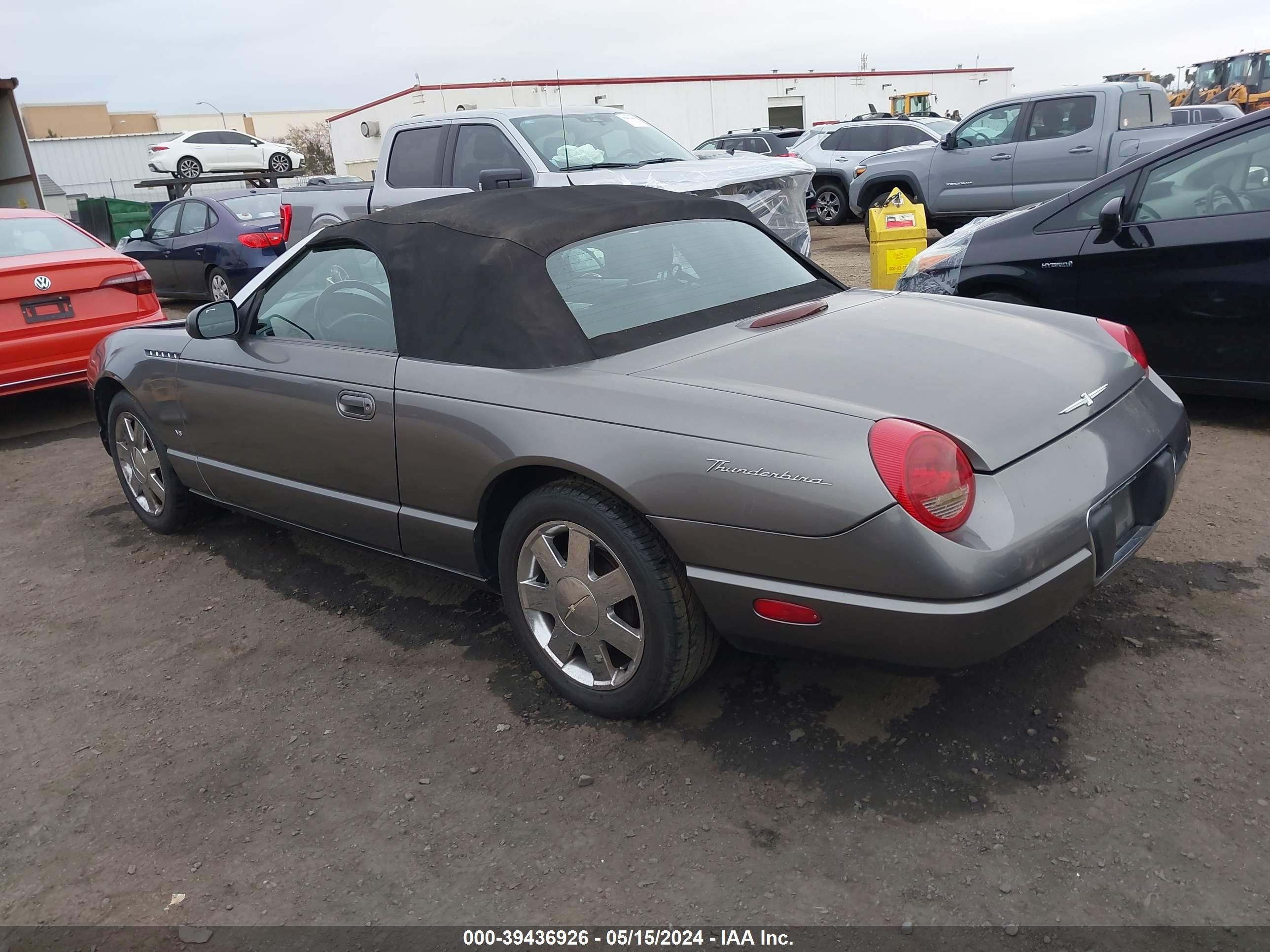 Photo 2 VIN: 1FAHP60A23Y114734 - FORD THUNDERBIRD 