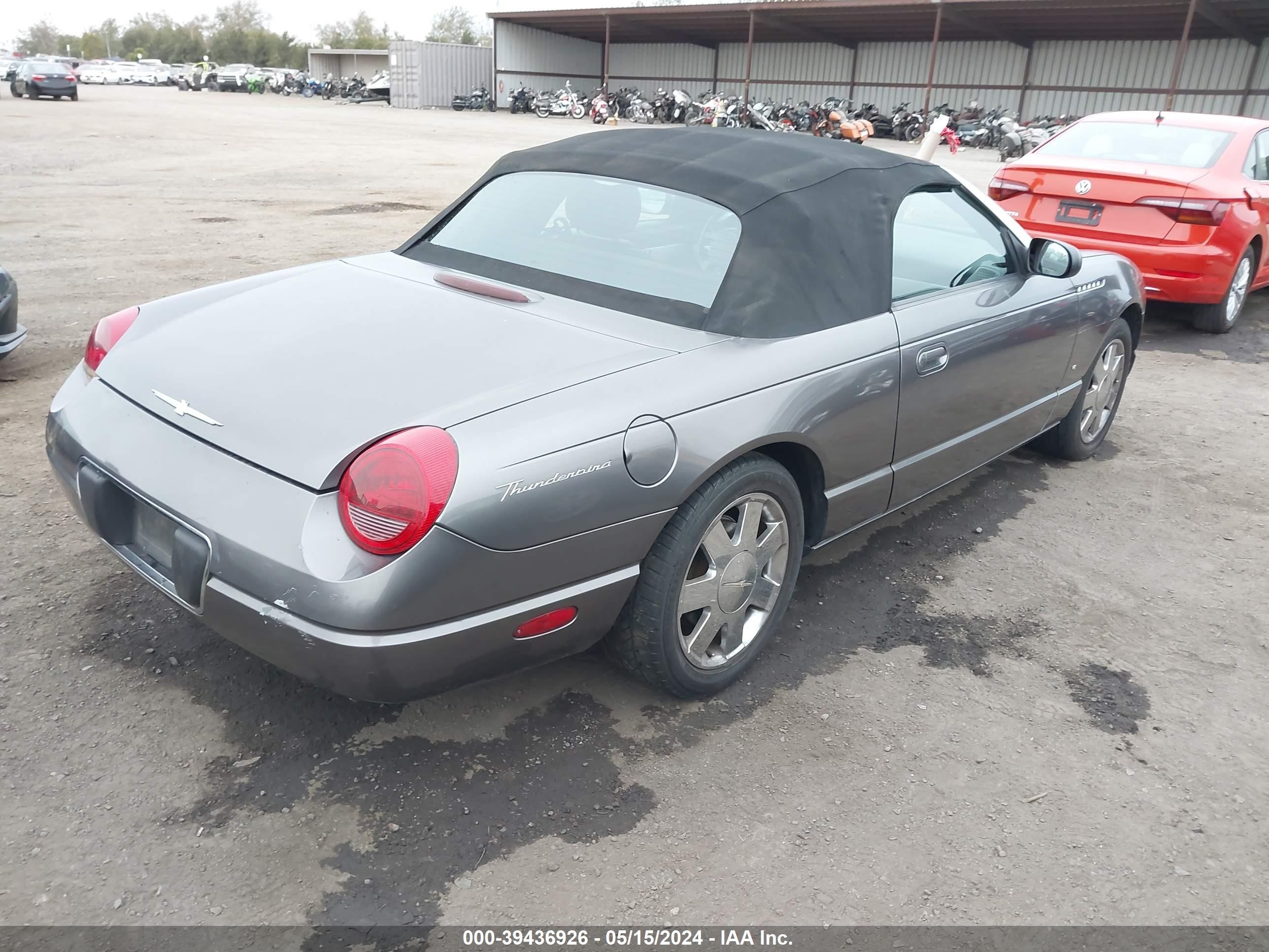 Photo 3 VIN: 1FAHP60A23Y114734 - FORD THUNDERBIRD 