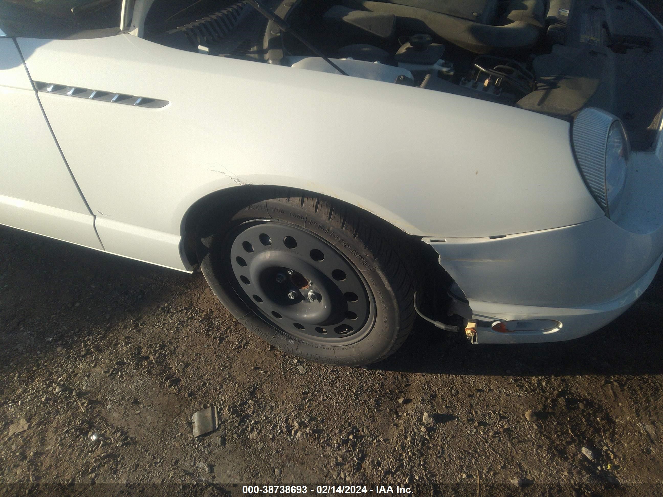 Photo 5 VIN: 1FAHP60A62Y118431 - FORD THUNDERBIRD 