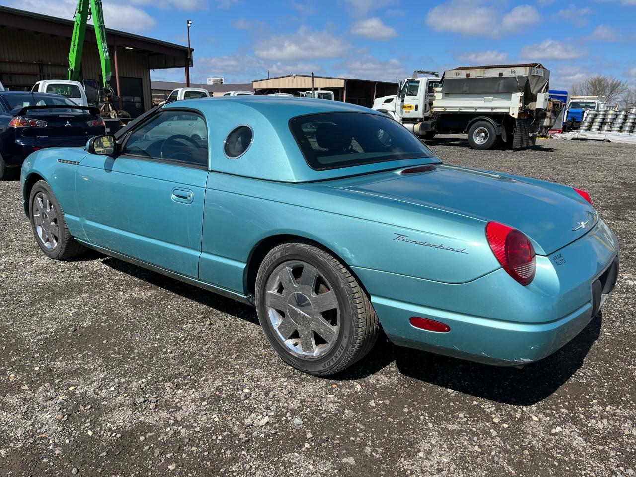 Photo 2 VIN: 1FAHP60A72Y128031 - FORD THUNDERBIRD 