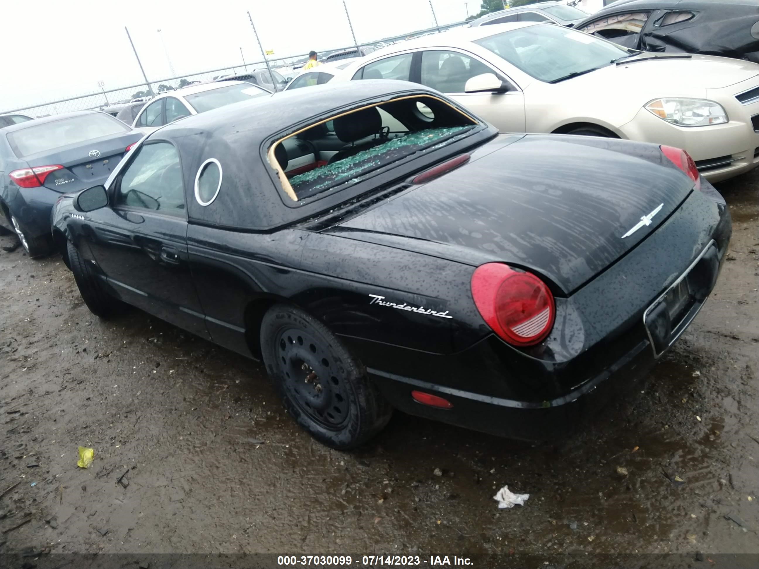 Photo 2 VIN: 1FAHP60A83Y105200 - FORD THUNDERBIRD 