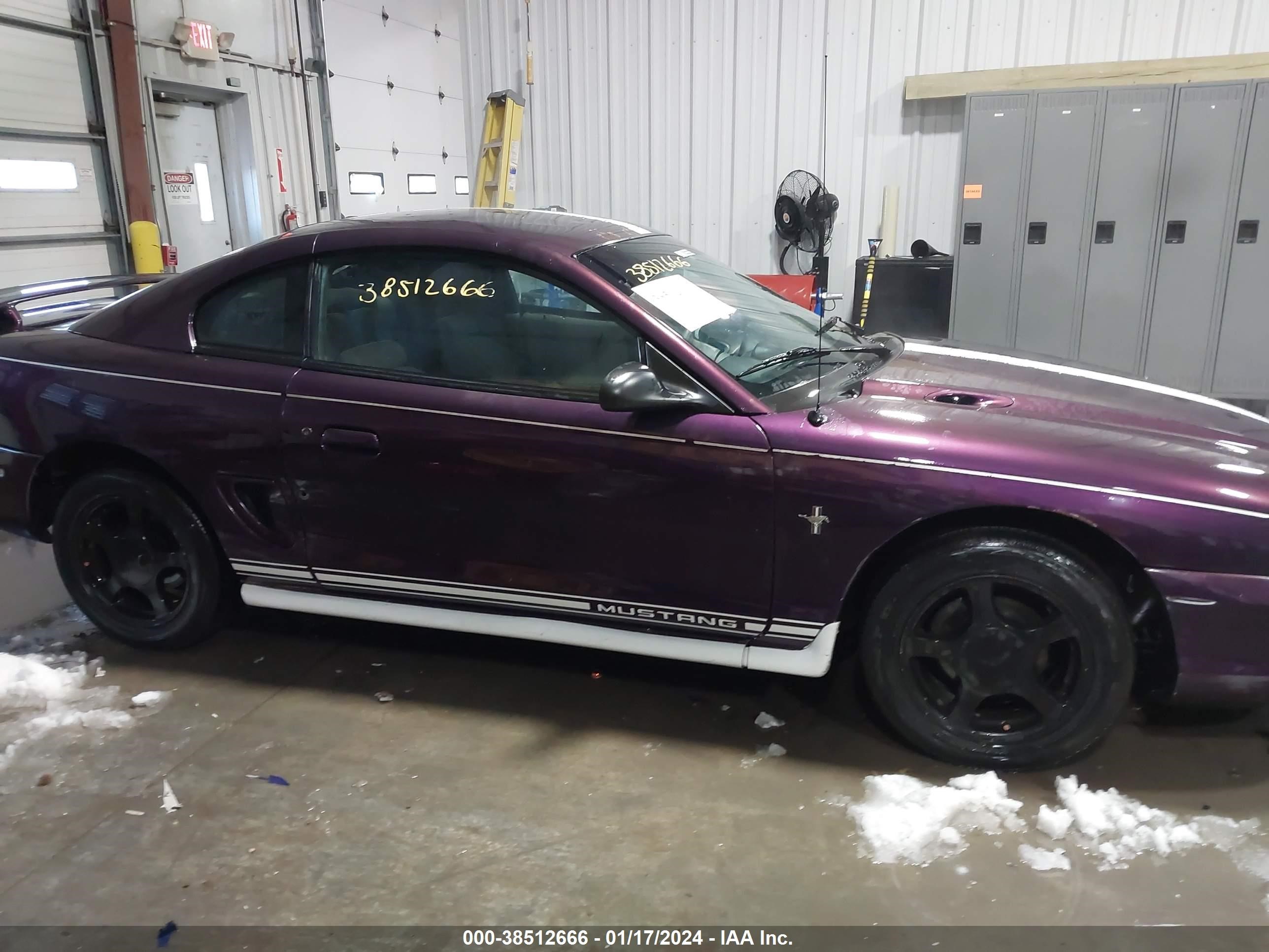 Photo 13 VIN: 1FALP4041VF163477 - FORD MUSTANG 