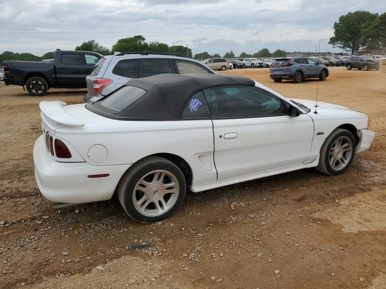 Photo 2 VIN: 1FALP45X0VF199955 - FORD MUSTANG 