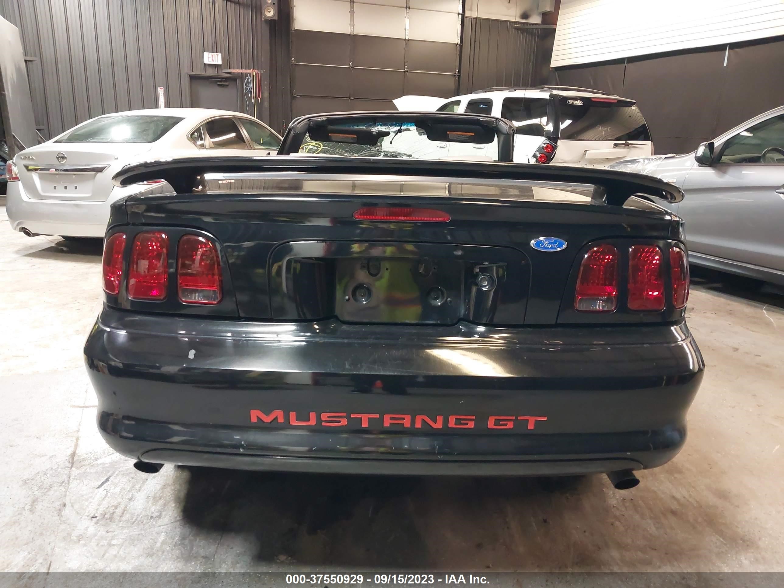 Photo 15 VIN: 1FALP45X9VF146817 - FORD MUSTANG 