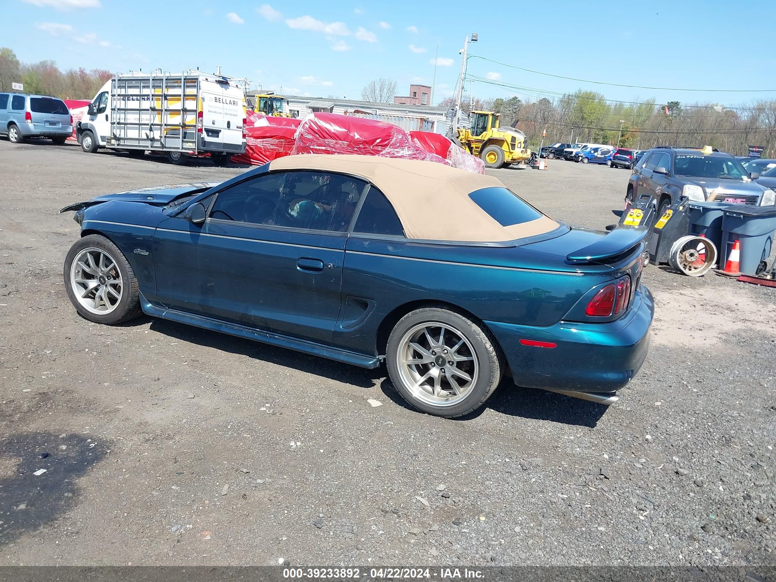 Photo 2 VIN: 1FALP45X9VF192017 - FORD MUSTANG 