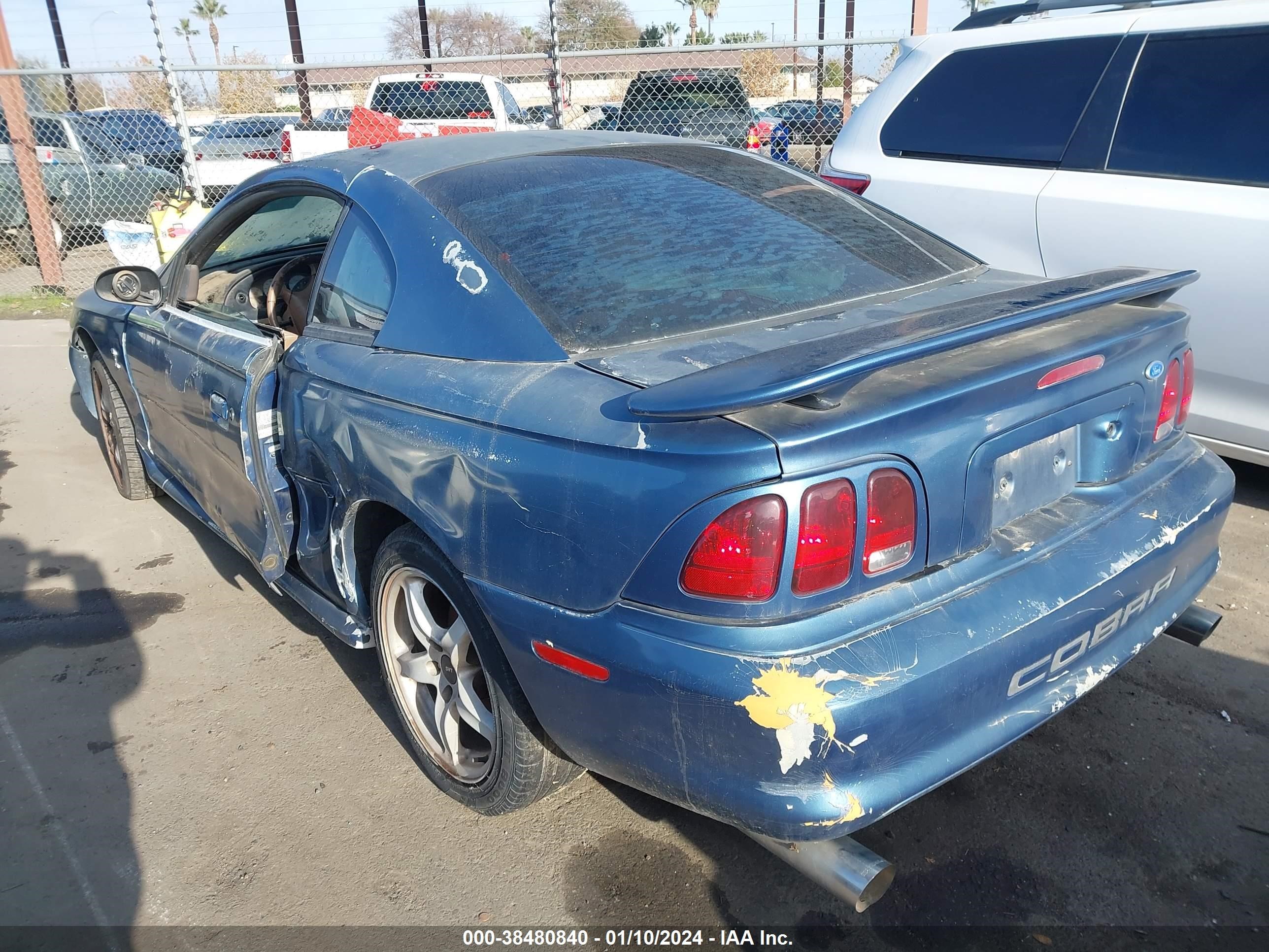 Photo 2 VIN: 1FALP47V2VF170081 - FORD MUSTANG 