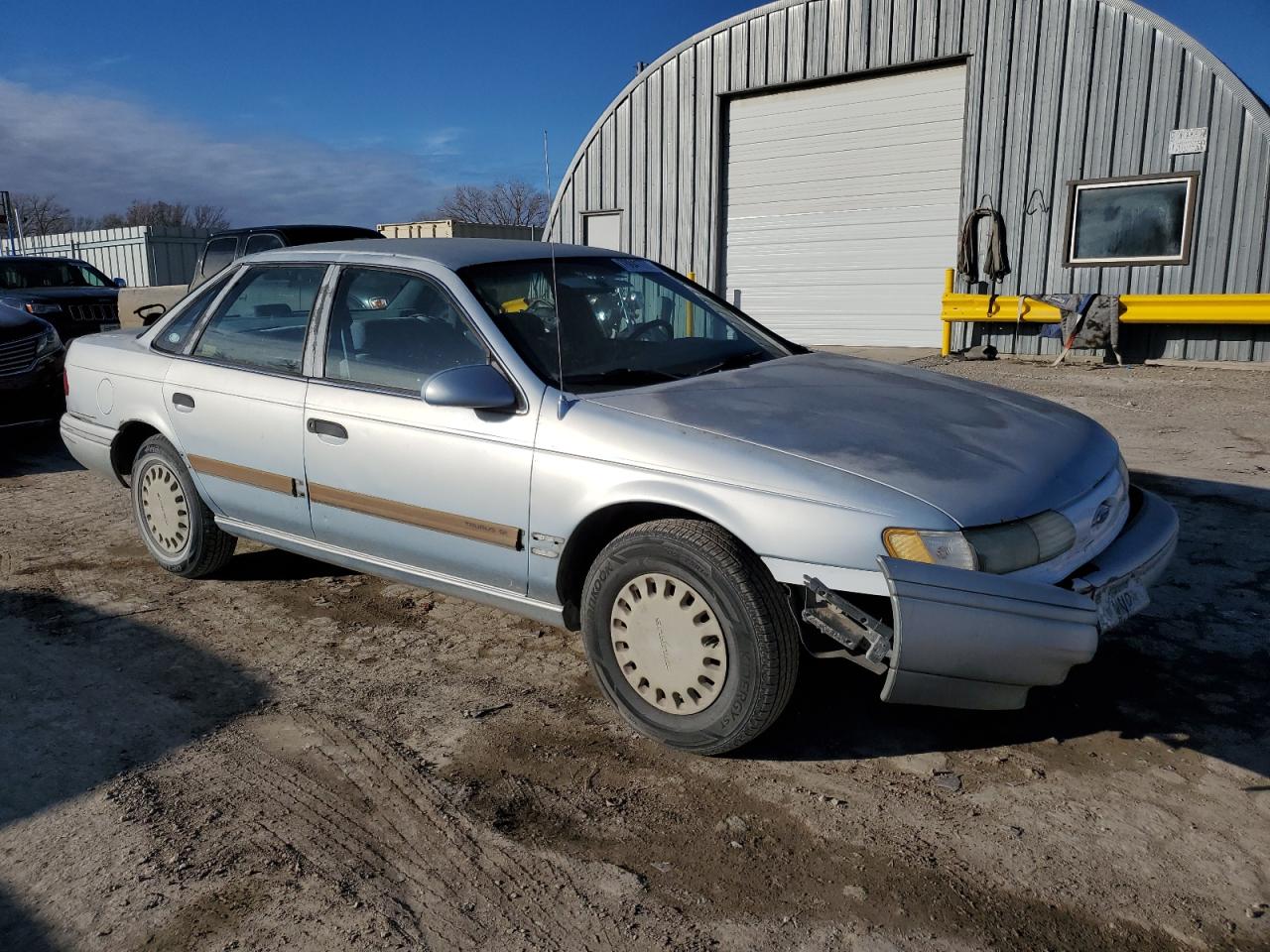 Photo 3 VIN: 1FALP5240PA158659 - FORD TAURUS 