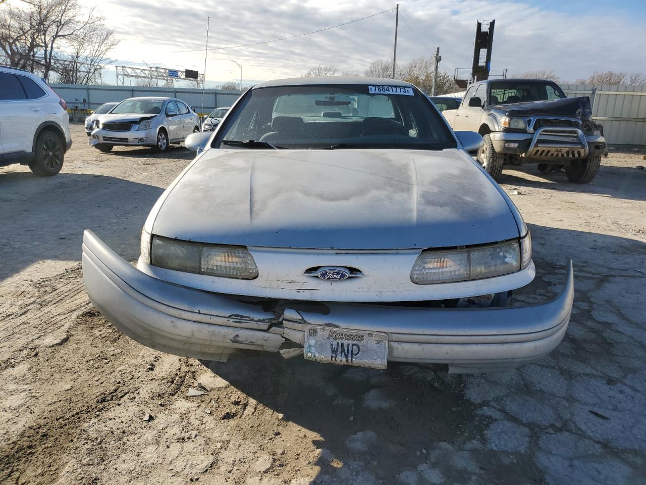 Photo 4 VIN: 1FALP5240PA158659 - FORD TAURUS 