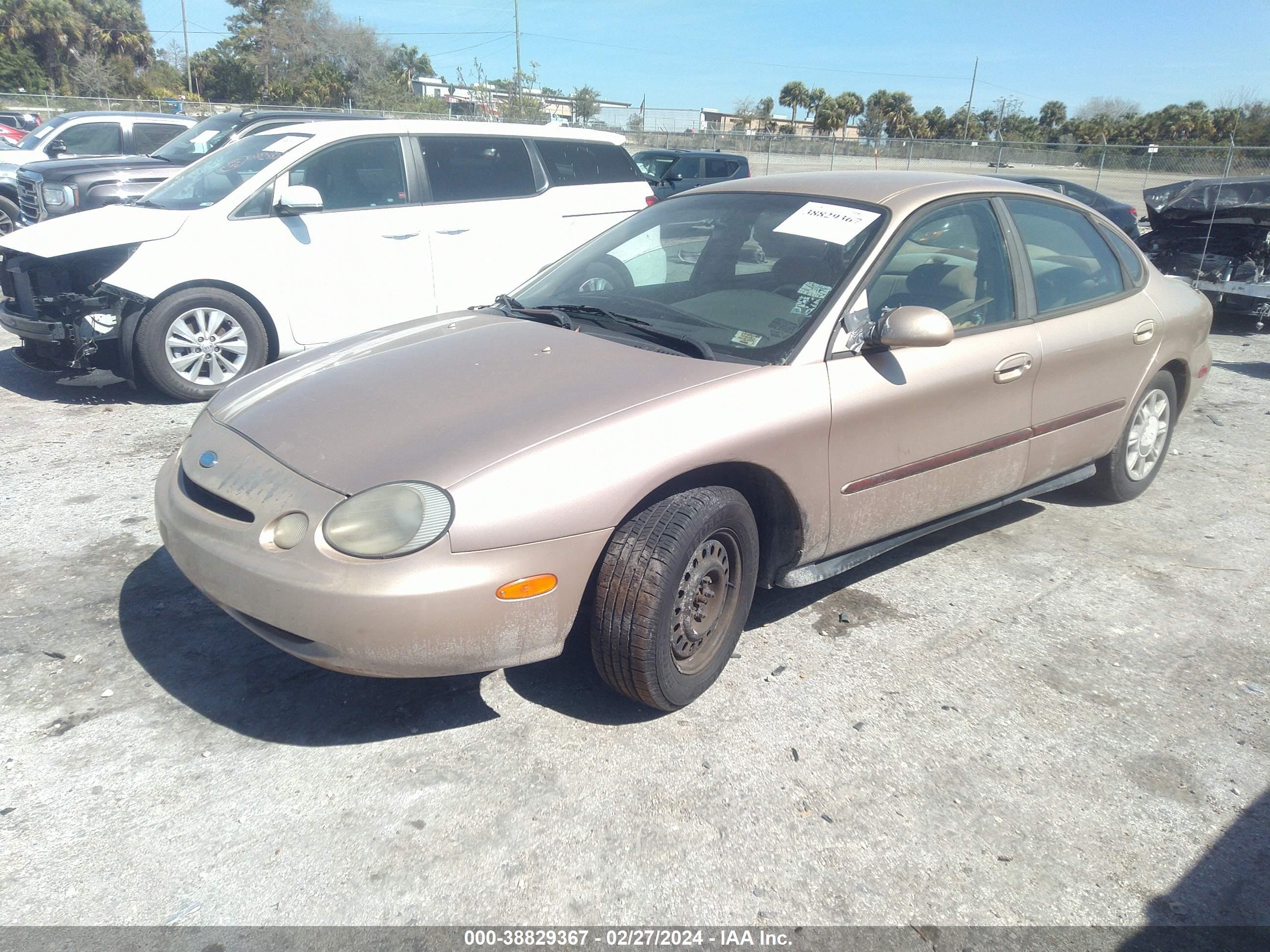 Photo 1 VIN: 1FALP52U7TA295012 - FORD TAURUS 