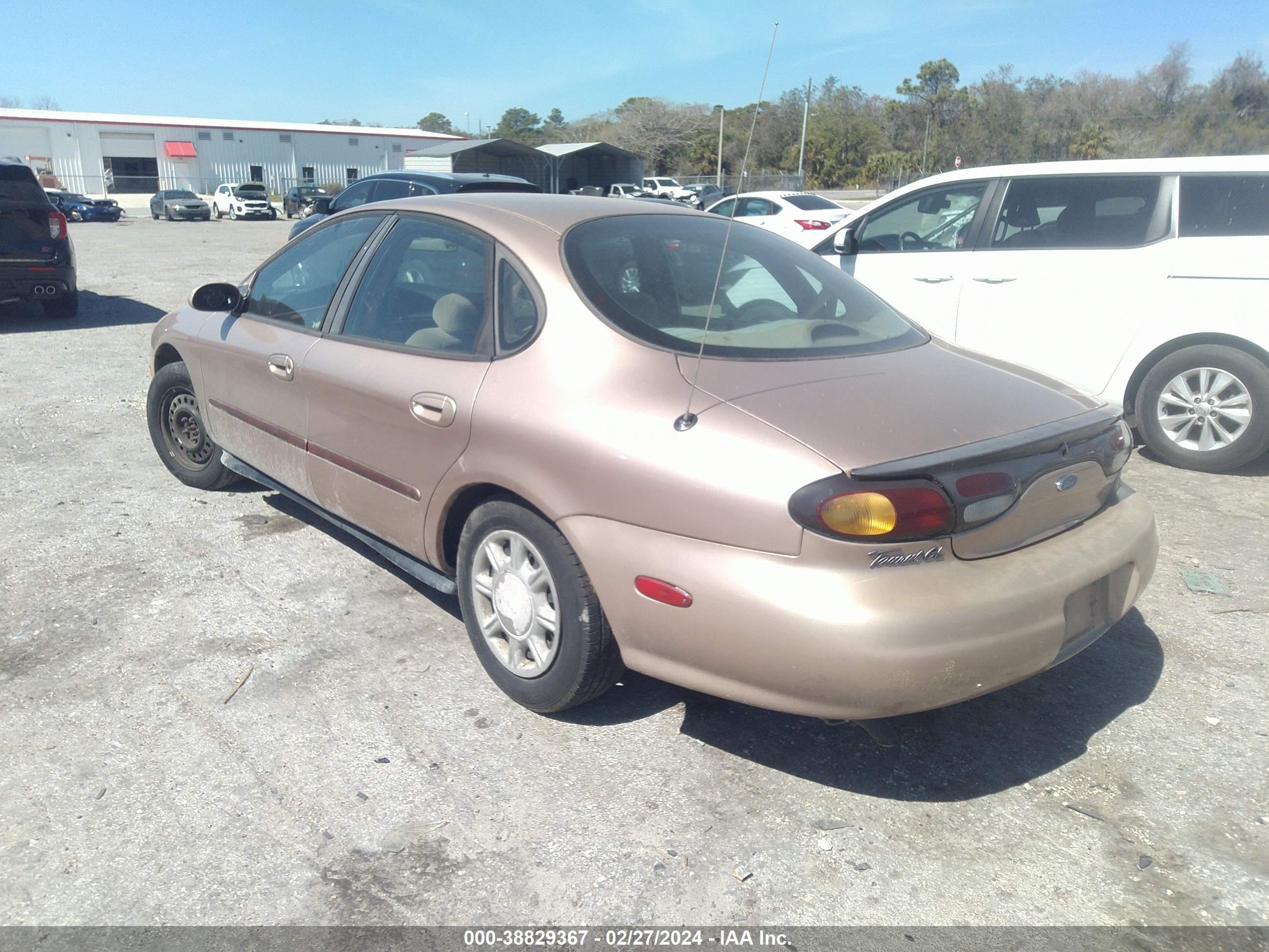 Photo 2 VIN: 1FALP52U7TA295012 - FORD TAURUS 