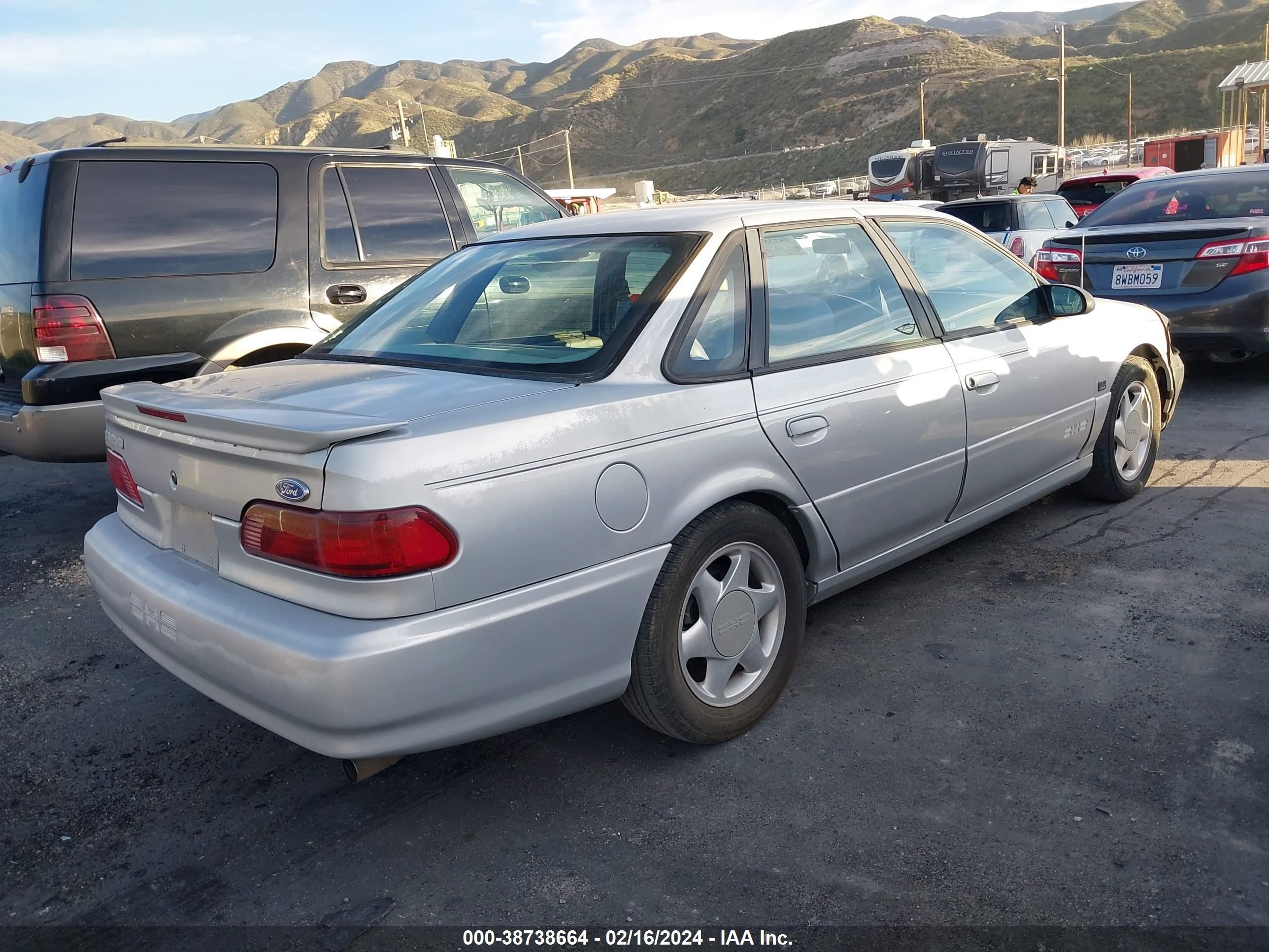 Photo 3 VIN: 1FALP54P8SA103389 - FORD TAURUS 