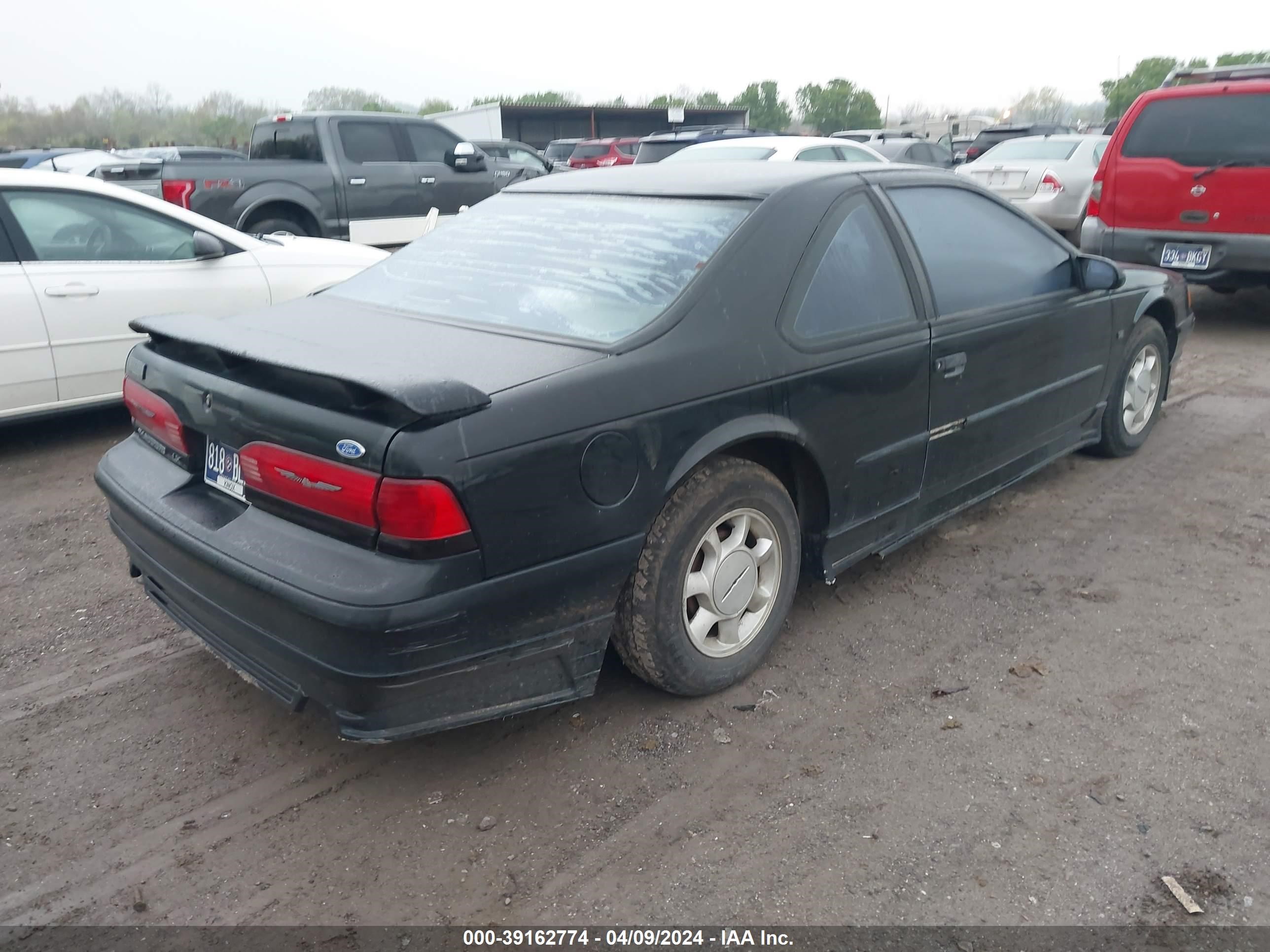 Photo 3 VIN: 1FALP62W9SH217313 - FORD THUNDERBIRD 