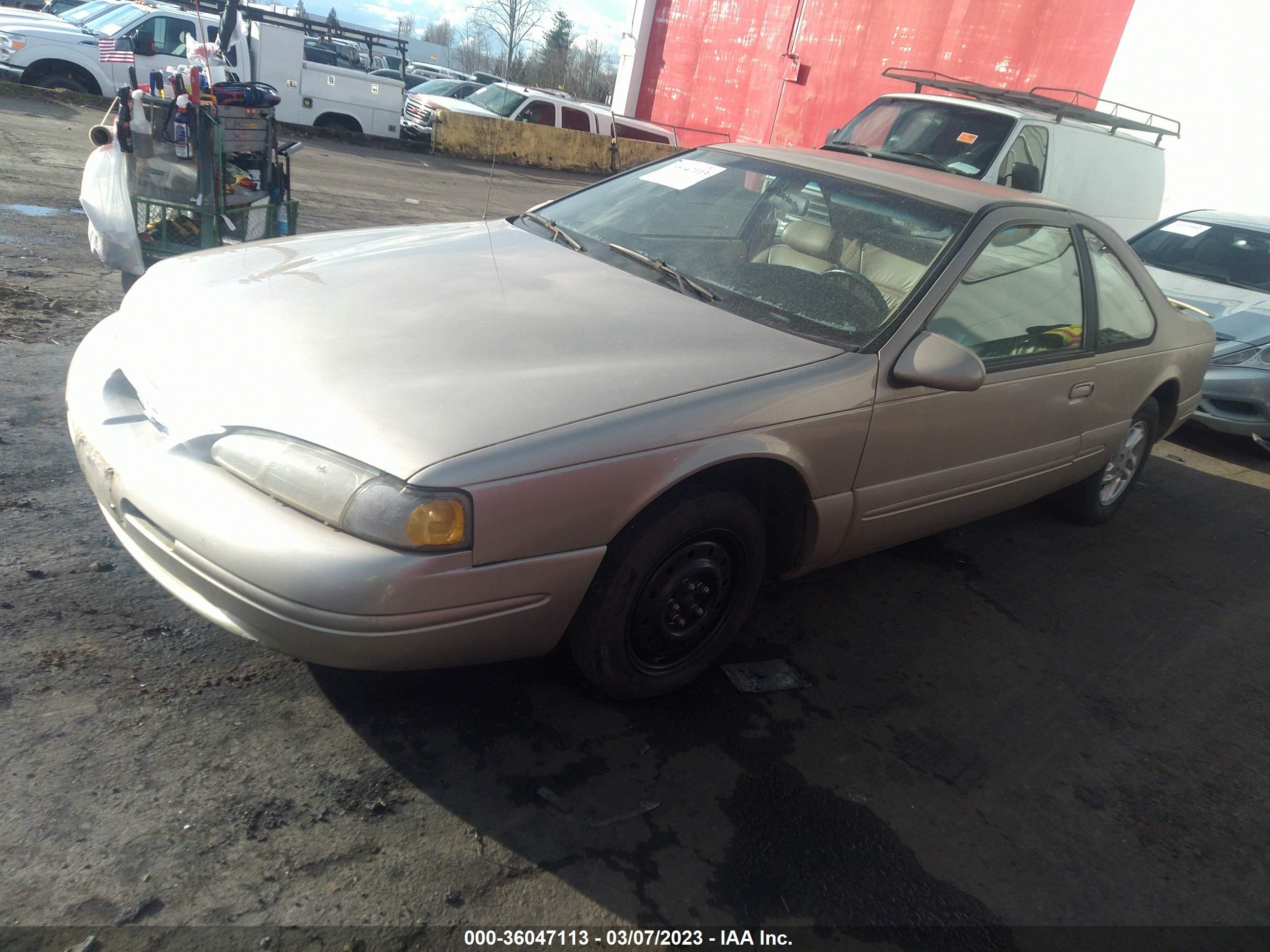 Photo 1 VIN: 1FALP62W9VH106880 - FORD THUNDERBIRD 