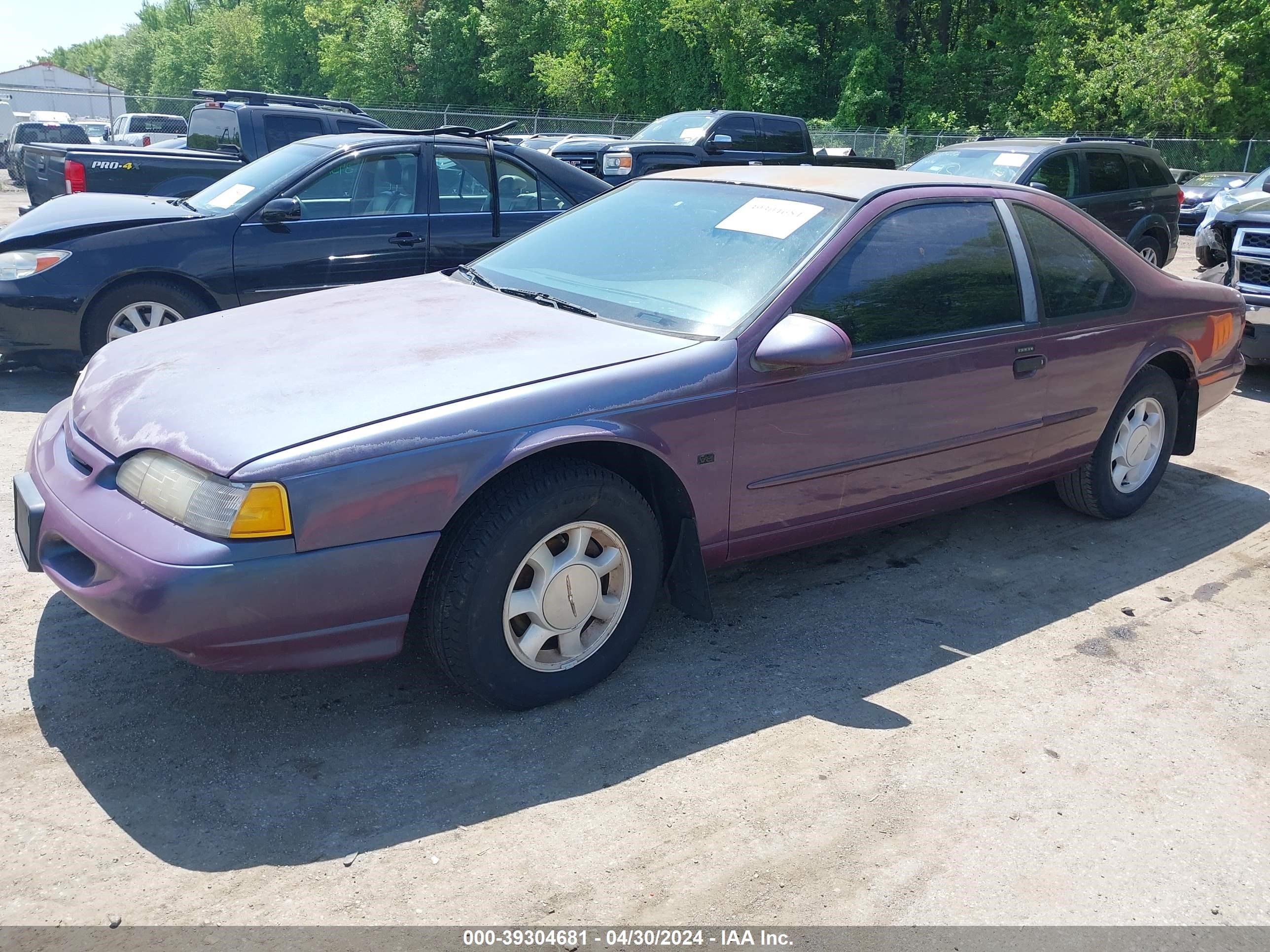 Photo 1 VIN: 1FALP62WXSH126227 - FORD THUNDERBIRD 