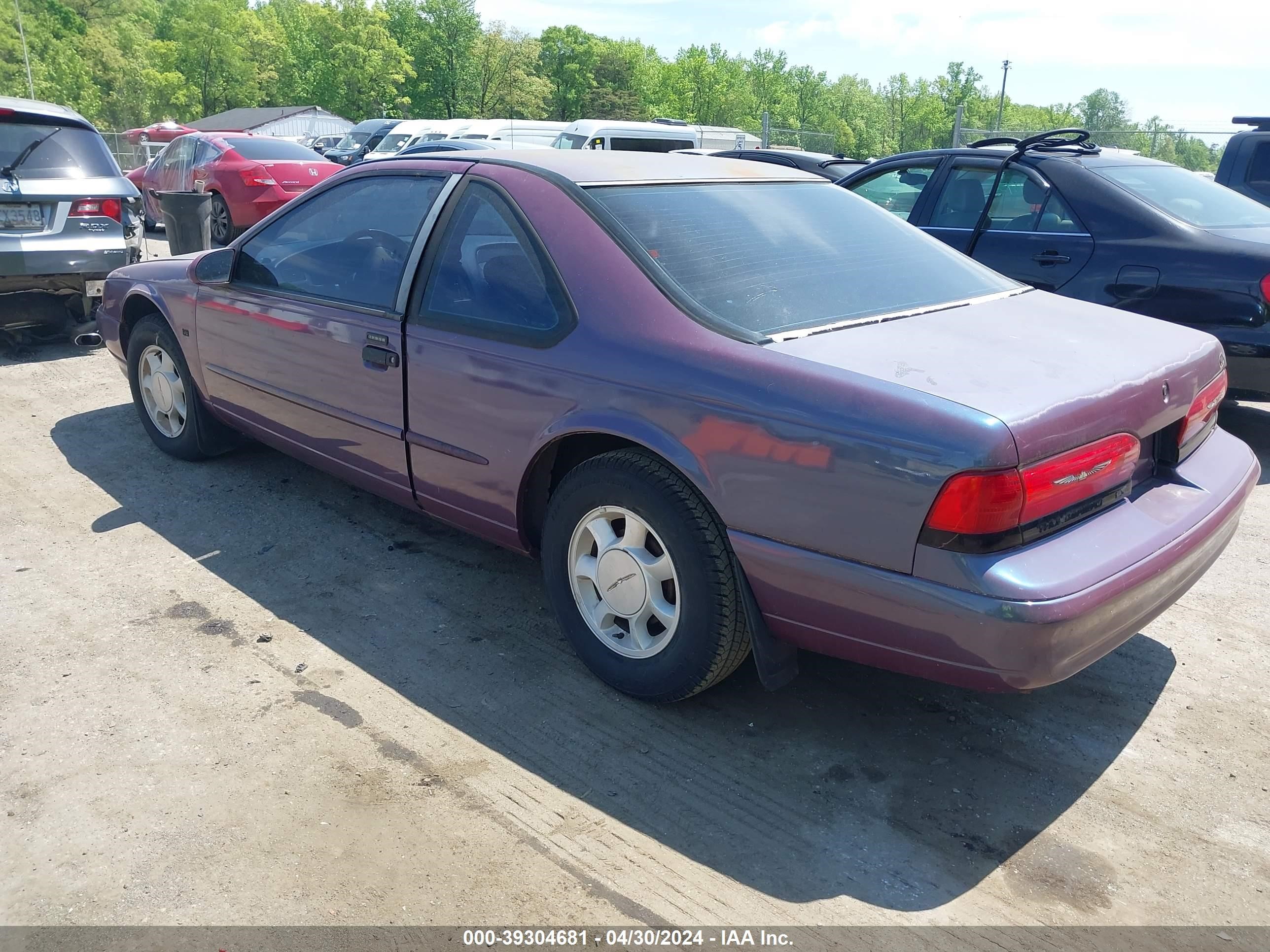 Photo 2 VIN: 1FALP62WXSH126227 - FORD THUNDERBIRD 