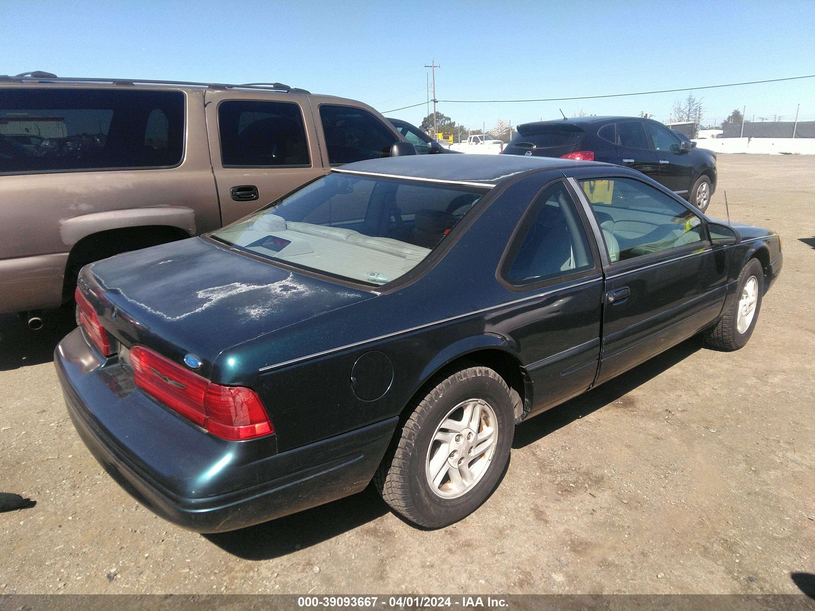 Photo 3 VIN: 1FALP62WXTH111700 - FORD THUNDERBIRD 