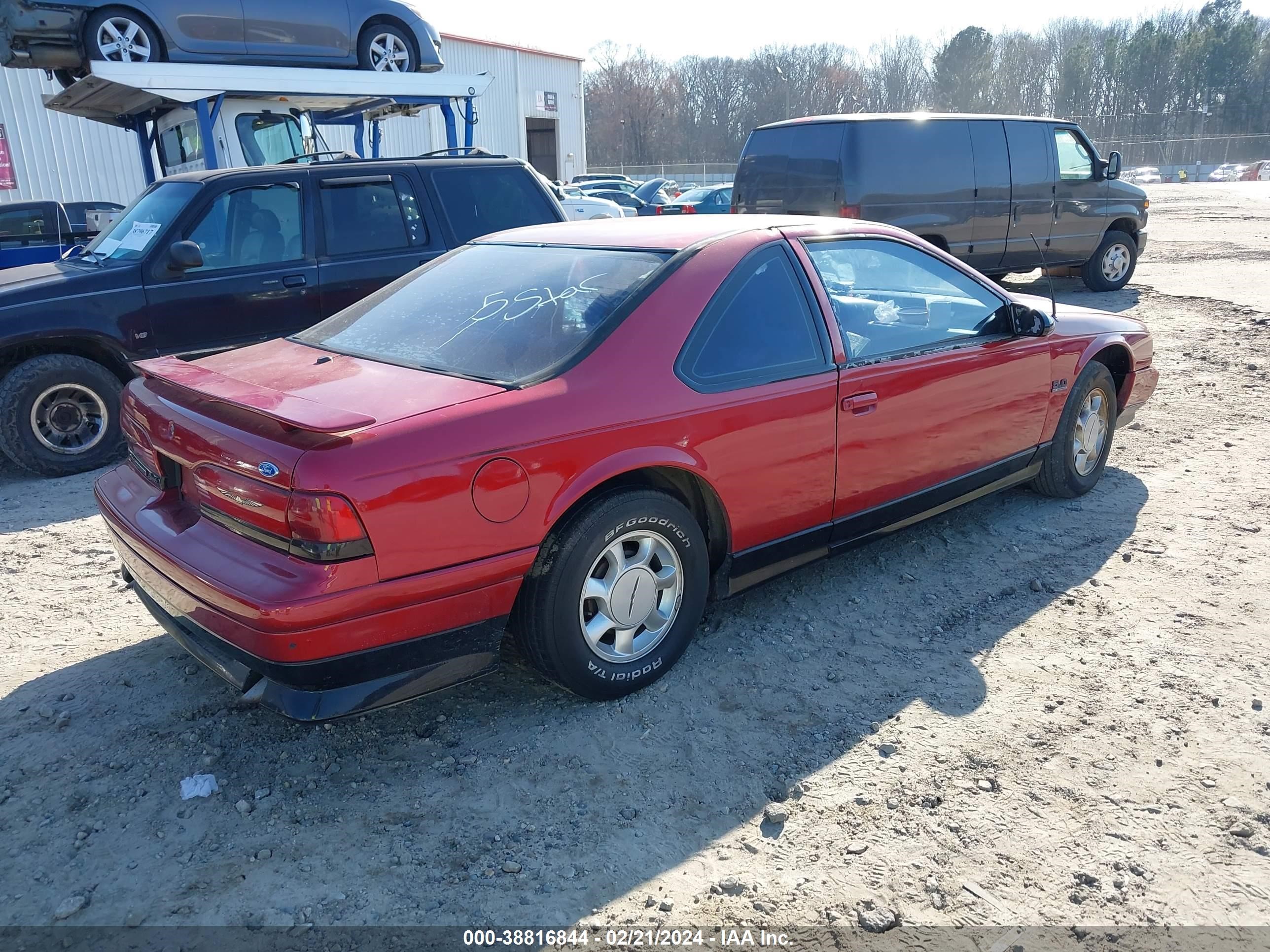 Photo 3 VIN: 1FAPP60TXNH100127 - FORD THUNDERBIRD 