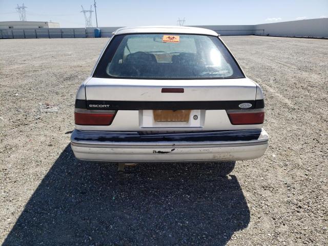 Photo 5 VIN: 1FAPP9597JW306879 - FORD ESCORT LX 