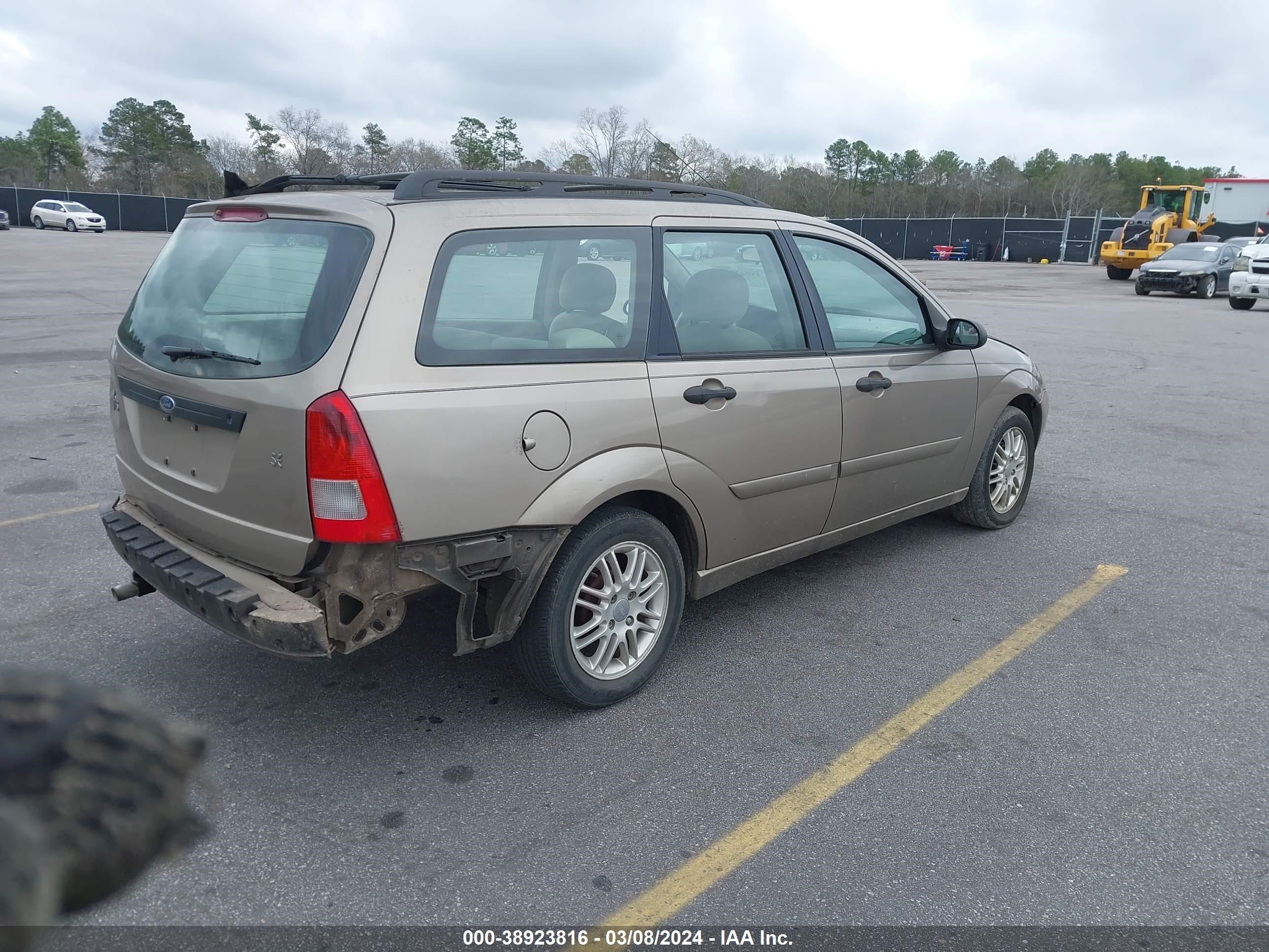 Photo 3 VIN: 1FASP36303W255229 - FORD FOCUS 