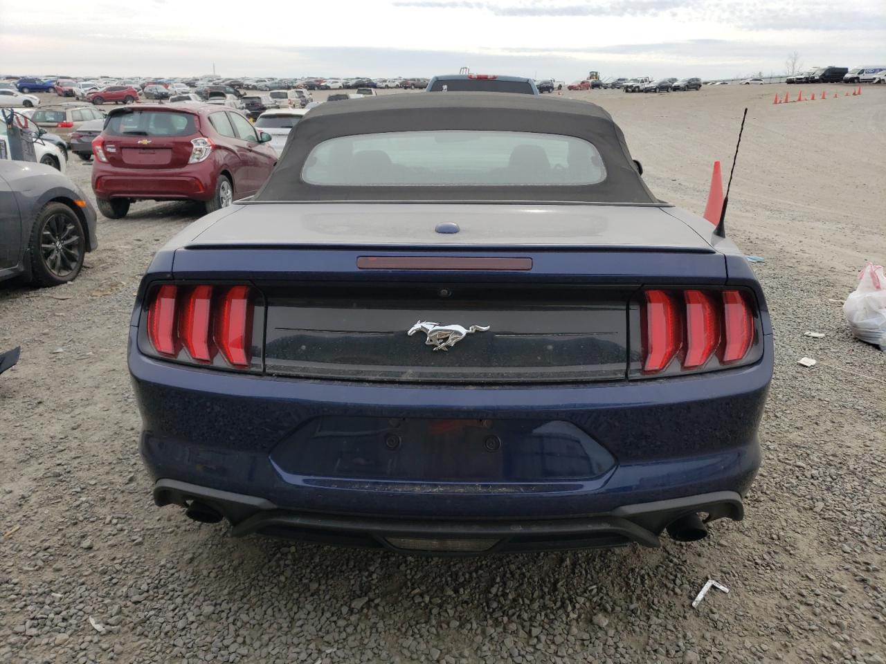 Photo 5 VIN: 1FATF8UH8J5124793 - FORD MUSTANG 