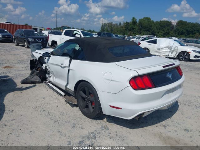 Photo 2 VIN: 1FATP8EM5F5400639 - FORD MUSTANG 