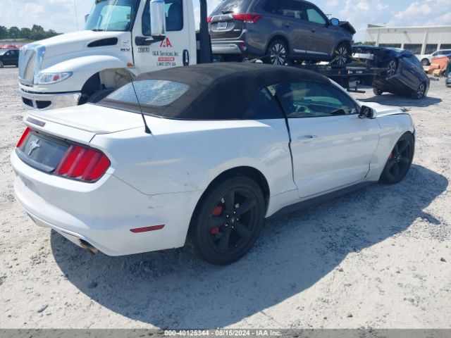 Photo 3 VIN: 1FATP8EM5F5400639 - FORD MUSTANG 